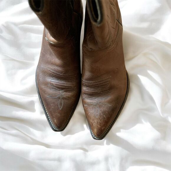 Vintage Brown Justin’s Leather Cowboy Boots 7.5 Western Classic Pointed - Picture 2 of 7